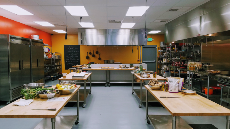 OAKLAND KITCHEN IN-PERSON